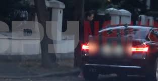 A fost suficient ca andreea raicu să mărturisească recent că este din nou îndrăgostită. È™oc In Showbizul Romanesc Andreea Raicu Se IubeÈ™te Cu Fostul MÄƒdÄƒlinei Ghenea Paparazzi Au Surprins O La El AcasÄƒ