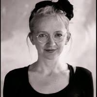 300+ Profile mit dem Suchbegriff „Armstrong“