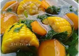 Aneka kreasi olahan sayuran bayam segar banyak juga jenis dan variasi yang tersedia ada yang pake kuah santan, tumis, bobor ada juga yang dicampur atau dikombinasikan dengan jagung baby, jagung manis, sayur oyong, wortel. Resep Nikmat Sayur Bening Bayam Jagung Wortel Cara Iniyona