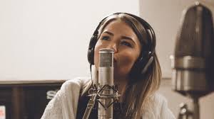 Helen Adamson avaldas Eesti Laulu akadeemias sündinud loo "Me ärkame"