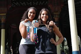 17 hours ago · alejandra orozco, nacida en guadalajara, jalisco, conquistó la medalla de bronce en clavados sincronizados junto a gabriela agúndez quién es alejandra orozco la clavadista mexicana ganadora del. Ale Orozco Y Gaby Agundez Una Dupla Que Cumple Suenos