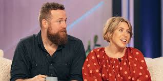 Cozy Fall Essentials: Sabrina Carpenter’s Ugg Slippers + Erin Napier’s Home Picks – Your Timeless Comfort Guide