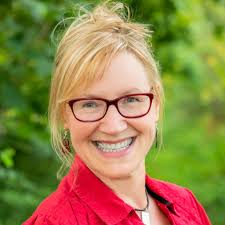 Darlene Kinney's Instagram, Twitter & Facebook