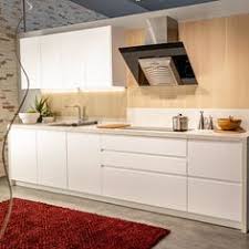 Las cocinas rústicas de color blanco combinan muy bien con la madera en color natural, que en la galería de fotos a continuación, os dejamos otras propuestas en cocinas rústicas de ikea. 100 Ideas De Cocinas Blancas En 2020 Cocinas Blancas Cocinas Disenos De Unas