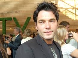 She is the wife of actor, tim rozon. Tim Rozon Famousfix Com Post
