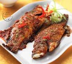Daging ikan kakap berwarna putih, rasanya lembut dan sedikit manis. Resep Ikan Kakap Panggang Dua Rasa