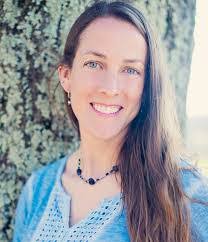 Rebecca Elswick's Instagram, Twitter & Facebook