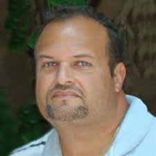 Noel Mejia's Instagram, Twitter & Facebook