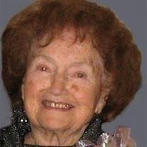 Mary Neri's Instagram, Twitter & Facebook