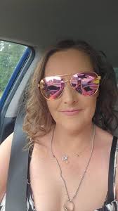 Hi I'm a beginner to cricut what apps do people use for svg or where can I  find them . Any help is greatly appreciated.