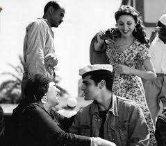 بطولة عزالدين ذو الفقار بطولة عمر الشريف فاتن حمامة زكي رستم. ÙÙŠ Ø°ÙƒØ±Ù‰ ÙˆÙØ§Ø© Ø¹Ù…Ø± Ø§Ù„Ø´Ø±ÙŠÙ ÙˆÙ‚Ø¹Øª ÙÙŠ ØºØ±Ø§Ù…Ù‡ Ø³ÙŠØ¯Ø© Ø§Ù„Ø´Ø§Ø´Ø© Ø§Ù„Ø¹Ø±Ø¨ÙŠØ© Ù‚Ø§Ø·Ø¹ ØµØ¯ÙŠÙ‚ Ø¹Ù…Ø±Ù‡ Ù…Ù† Ø£Ø¬Ù„Ù‡Ø§ Ùˆ Ù†Ø¹ØªÙ‡ Ù‡ÙˆÙ„ÙŠÙˆÙˆØ¯