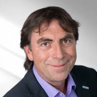 400+ profilů „Renker“