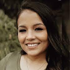 Adelina Arnold's Instagram, Twitter & Facebook