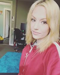 Just looking for pen pals from anywhere , more for those who need someone  to talk to when they think they have nobody or someone who just needs a  friend . i