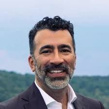 Silver Airways' Signing Day