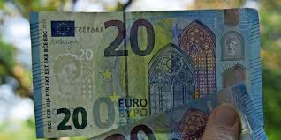 Ich habe heute einen 20 euro schein der 2. Banken Warnen Gefalschte 20 Euro Scheine Haufen Sich