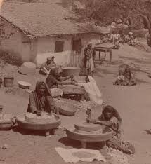 Traditional life in India— Women grinding at the mills. Photograph circa 1902. #history #india