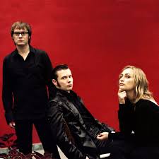 The band achieved international recognition through the. Hooverphonic Hometown Lineup Biography Last Fm