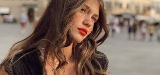 Check spelling or type a new query. Xwrise Kai To Eri3e Sthn Gymnastikh H Klelia Andriolatoy Fwto Filathlos Gr To Egkyrotero A8lhtiko Blog