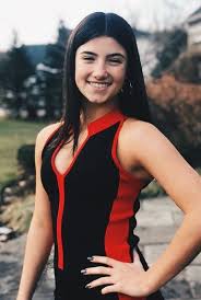 Charlie Demilio Age Tiktok Height Sister Wikipedia Instagram In 2020 Famous Girls Cute Celebrities The Most Beautiful Girl