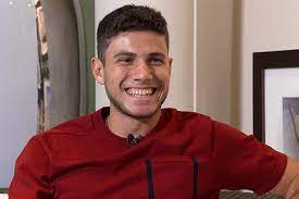 He is the current olympic gold medalist and holds the olympic record of 6.03 meters. Thiago Braz Inside Athletics Video Interview World Athletics