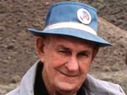 Inventor of frisbee dies aged 90