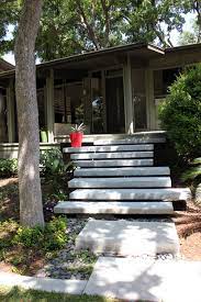 Floating slabs are similar to rcc slabs that laid on ground level the construction of floating foundation involves the following steps: Floating Staircase Floating Concrete Stairs Dallas Tx Minimalistisch Garten Dallas Von One Specialty Landscape Design Pools Hardscape Houzz