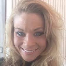 Jennifer Litzau's Instagram, Twitter & Facebook