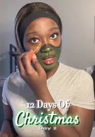 “You’re a mean one, Mrs. Grinch”💚😏 // Day 3 of 12 complete ! Follow me