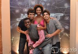 A história de malhação 2011 (malhação conectados) será sobre jovens de diferentes classes sociais que se conectam pela internet. Elenco Da Nova Temporada De Malhacao E Apresentado A Imprensa