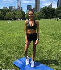 157 963 tykkäystä · 3 532 puhuu tästä. Kayla Itsines Says She Was Bullied At School For Having A Six Pack Express Digest