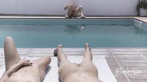 Flashing and cumming for a stranger in a nude resort! My cuckold husband  didnt want to play!!