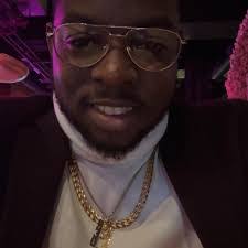 Charles Killingbeck's Instagram, Twitter & Facebook