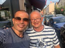 كما يجب أن تكون مقاطعك مفيدو وممتعة وحصرية في آن واحد. Naguib Sawiris On Twitter Ø§ØªÙ‚Ø§Ø¨Ù„Ù†Ø§ ØµØ¯ÙØ© ÙÙŠ Ø§Ù„Ø´Ø§Ø±Ø¹ Ø§Ù„Ø¬Ø¯Ø¹ ÙŠØ­Ø²Ø± ÙÙŠÙ†