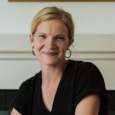 Suzanne Lovell's Instagram, Twitter & Facebook