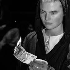 Amanda Fielding's Instagram, Twitter & Facebook