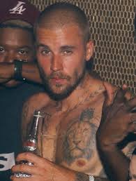 😻Dangggg you fine af in that first pic