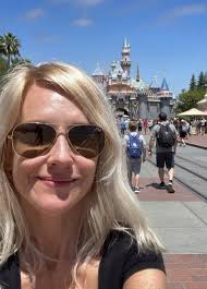 It's little mermaid day!