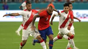 Chile terminando el partido con diez por la lesión de pulgar. Con Un Doblete De Arturo Vidal Chile Gano 2 0 A Peru Por La Fecha 3 De Las Eliminatorias Qatar 2022 Rpp Noticias