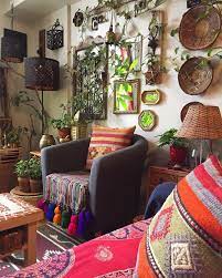 Gypsy chic decorating is not just about decor. Pin By Radojka Novakovic Jankovic On Bohemian Home Decor Bohemian Style Decor Bohemian Style Living Room Bohemian Style Living