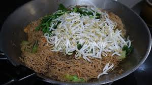 Masukkan mee kuning, masukkan sawi dan tomato, perasakan garam dan gula. Resepi Mee Hoon Goreng Kicap Ala Cina Pawtaste Com