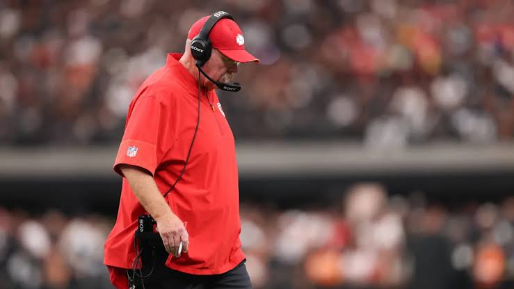 Kansas City Chiefs' latest roster moves show exactly how they plan to  combat wide receiver injuries for now - Yahoo Sports