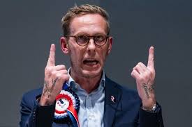 Strictly's Les Dennis could face first dance-off after 'risky' routine