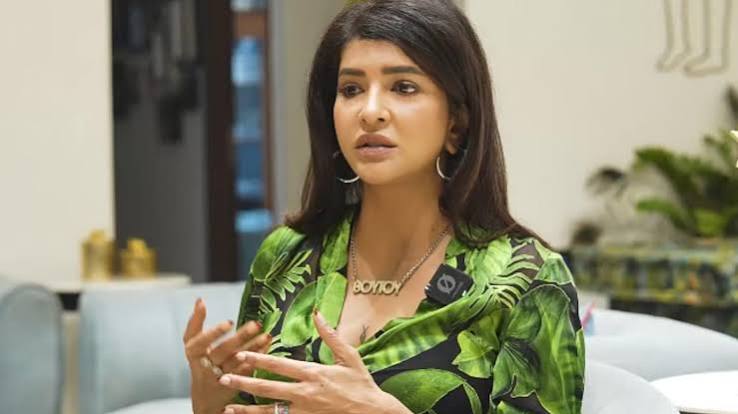 Manchu Lakshmi: హోటల్‌లో మంచు లక్ష్మికి చేదు అనుభవం.. వీడియో షేర్ చేసి ఆగ్రహం వ్యక్తం చేసిన టాలీవుడ్ నటి | Tollywood Actress Manchu Lakshmi Alleges Humiliation At Chennai Green ...