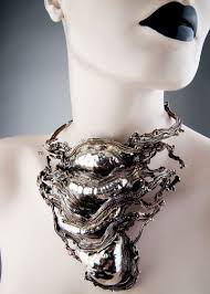 Pin By Lima On Craft Ideas Sculptural Jewelry Avant Garde Jewelry Jewelry Design
