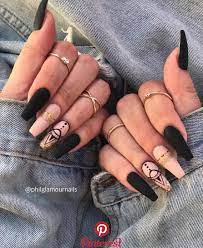 Uñas negras largas diseños para uñas largas manicura para uñas cortas manicura de uñas uñas para adolecentes hacer uñas de gel uñas postizas decoradas uñas llamativas uñas de acrílico negro. Pin En Fashion