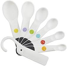 Amazon Com Oxo 11111002 7 Piece Good Grips Measuring Spoons Set White Kitchen Dining Measuring Spoons Spoon Set Good Grips