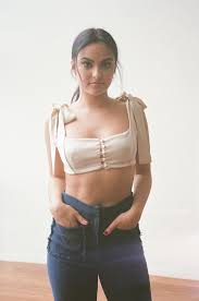 Camila Mendes : rCelebrityShorties