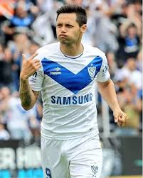 A mauro zárate lo salvaron las elecciones.si boca no hubiera votado nuevo presidente, en diciembre de 2019 el delantero hubiera sido desafectado del equipo. Velez Sarsfield On Twitter Hoy Cumple 30 Anos Mauro Zarate Uno De Los Grandes Idolos Del Club Felizcumplemauro Mau Zeta