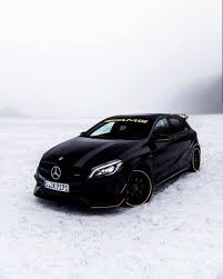 Mister A45 Amg Az Instagramon Les Details Jaunes Ressortent Tres Bien Dans Neige Yellow Details Bring O Voiture Mercedes Voiture Sportive Voitures Cool